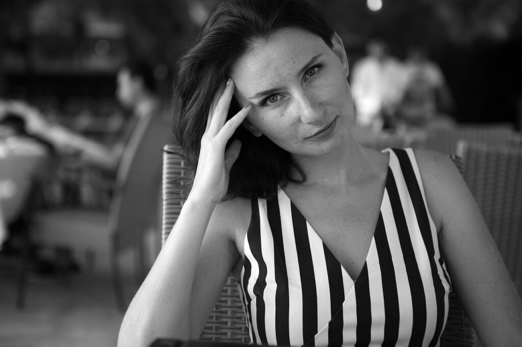 Girl 7219955 1280