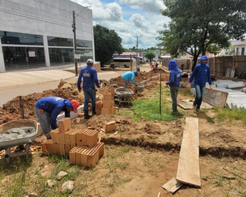 2c736e6f b46b 4003 8bf7 efbcad8e312a