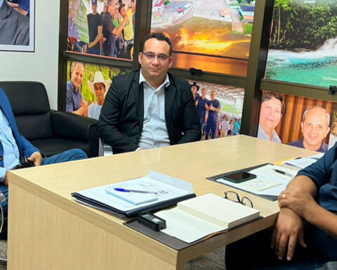 Facmed diretor geralgovernador 2 1024x576