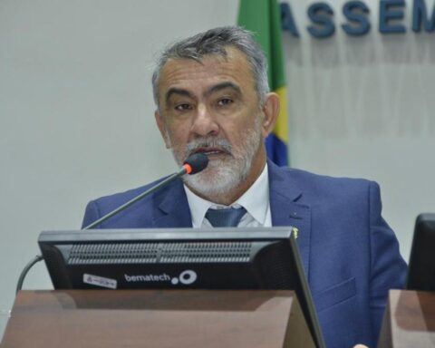 D64e000604ea928ecf27ba049c204daf