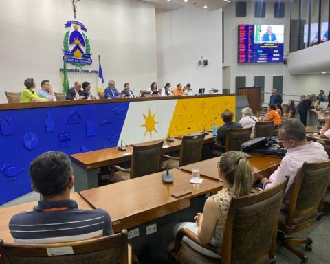 9185ade14caf895378f10c2186005b61