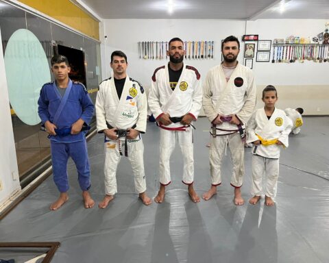 Foto 01 lutadores jiu jitus