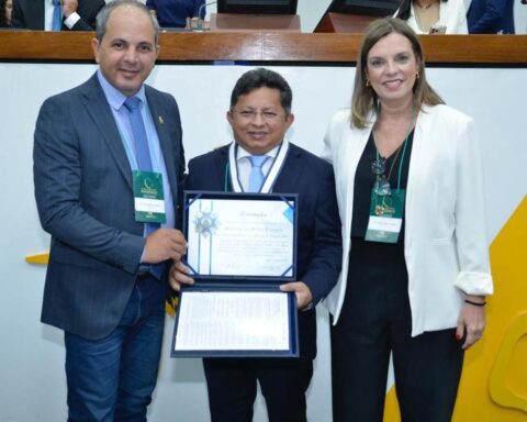 74466f31c80ba2cb50a91598b49b32e7