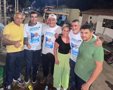 6c5438ea94232f31d4ef421de629bef8