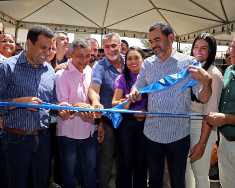 F1 gov wanderlei reforma da esc est são josé em piraque foto esequias ar (2)