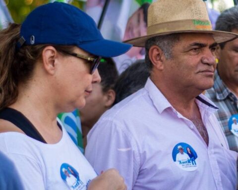 B956bc20afd4f2d49d3d1bdac9c4c45f