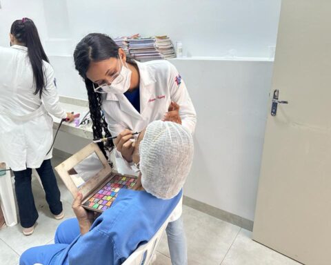 Dia de beleza no hra glaucia mendes governo do tocantins