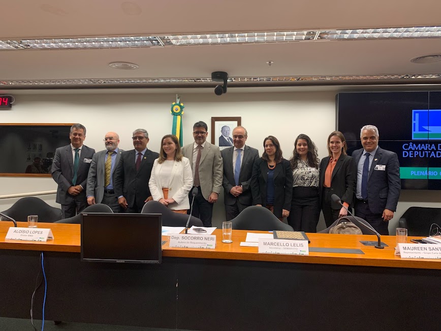 Audiencia carbono foto camila mitye
