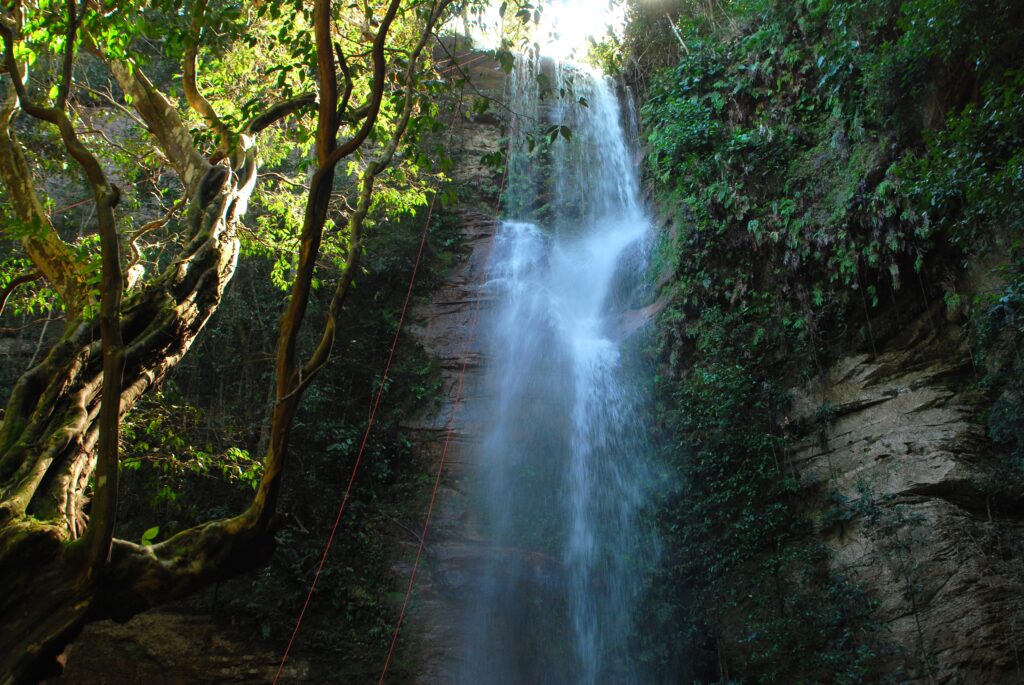 Cachoeira do roncador taquaruçu thiago sá arquivo setur