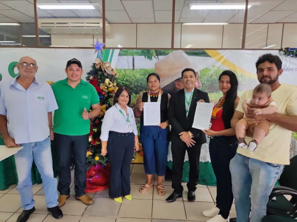 Ruraltins e banco da amazônia entregam pronaf a a indígenas