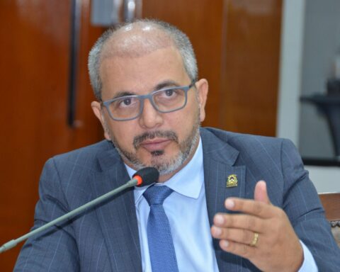 Aab91255 fe51 45ac 831a cf10658209d5