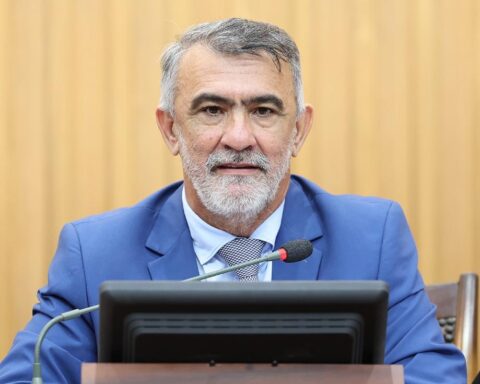 8b5bef33b74b60eac9e01a25b53878a1