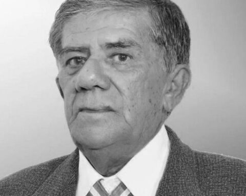 3f1be61cc5b4ee8dec70bec855b2d007