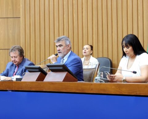 4ec498eceb9e8cc21eda9f0529d021b5