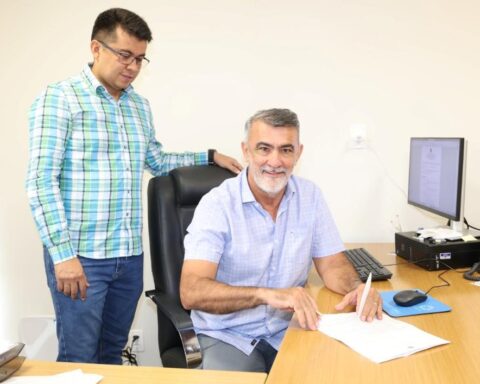 6f9d616724fa59cbfd4ff7ca7b2cf760