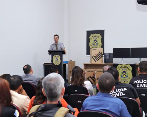 Entrega viaturas 2 luiz de castro