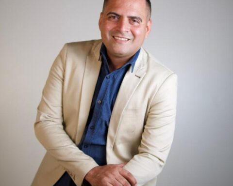 Dae82543 6942 4c3b 91cc 43bb6fa64e57