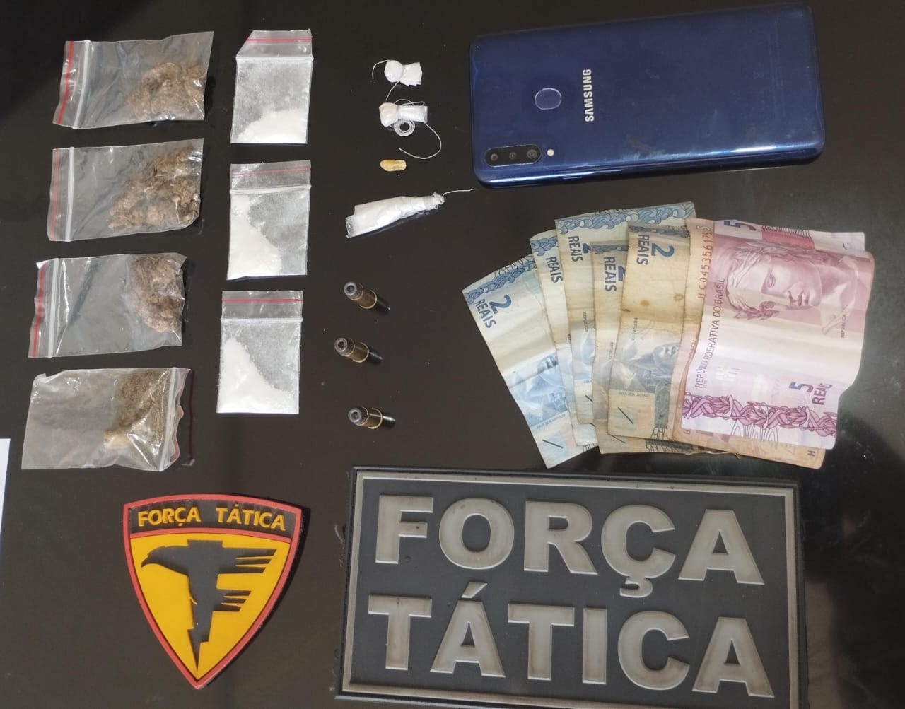 Pm apreende drogas e munições em darcinópolis