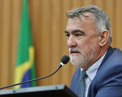 Amélio cayres em sessão ordinária foto koró rocha