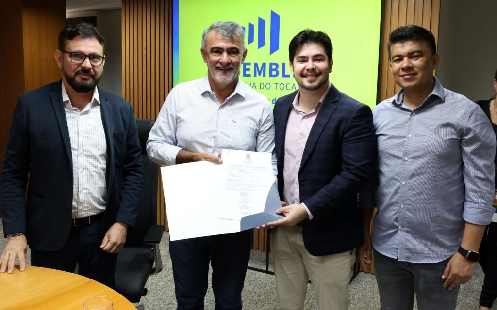 Posse dos primeiros convocados no concurso da aleto foto silvio santos (3)