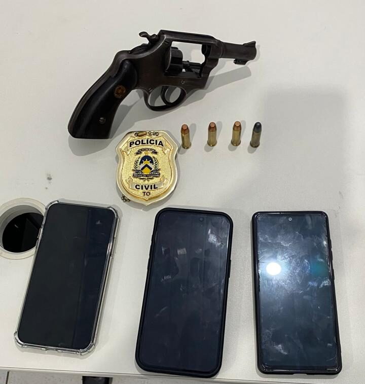 Arma e munições apreendidas divulgação pcto