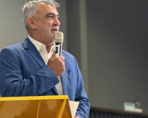 Amelio anuncia votacao de lei que cria regioes metropolitanas foto amanda geminiani 3.jpeg