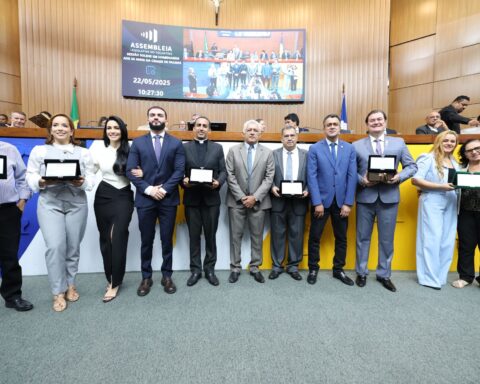 Deputado luciano oliveira junto com o cardiologista dr8244558474145933413.jpg