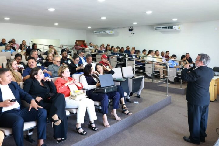 Abertura da caravana do legislativo isis oliveira.jpeg