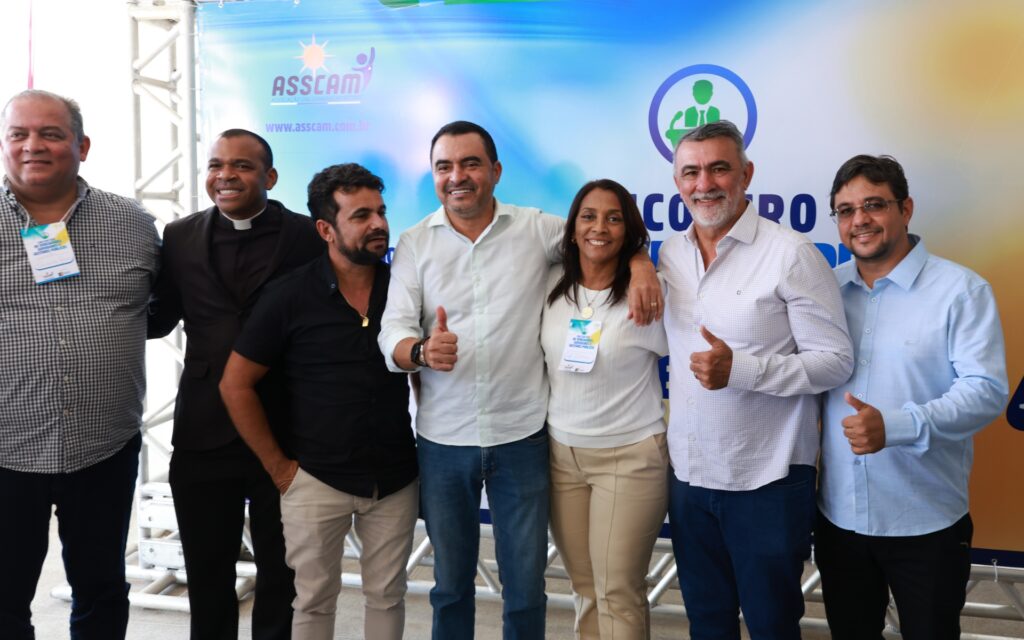 Autoridades politicas na caravana do legislativo foto isis oliveira 3.jpg