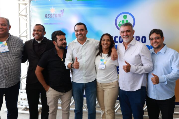 Autoridades politicas na caravana do legislativo foto isis oliveira 3.jpg