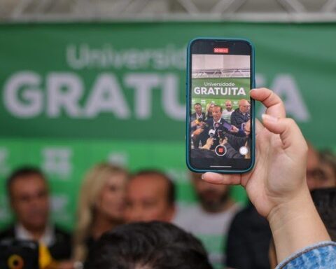 Universidade gratuita.jpg