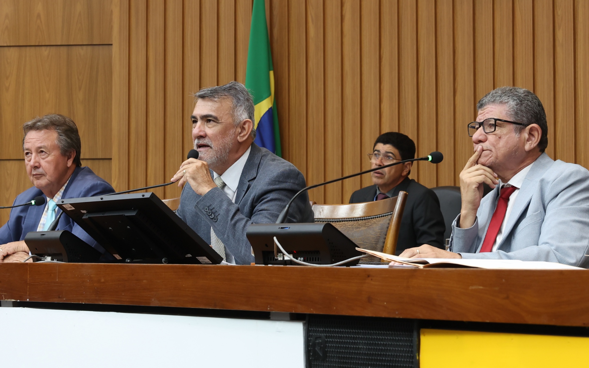 Mesa diretora foto koro rocha.jpg