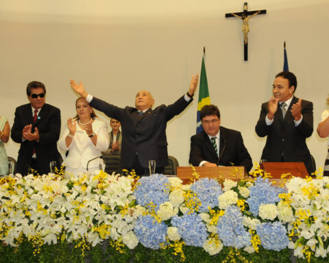 Poder legislativo recorda o aniversario do ex governador koro rocha.jpg