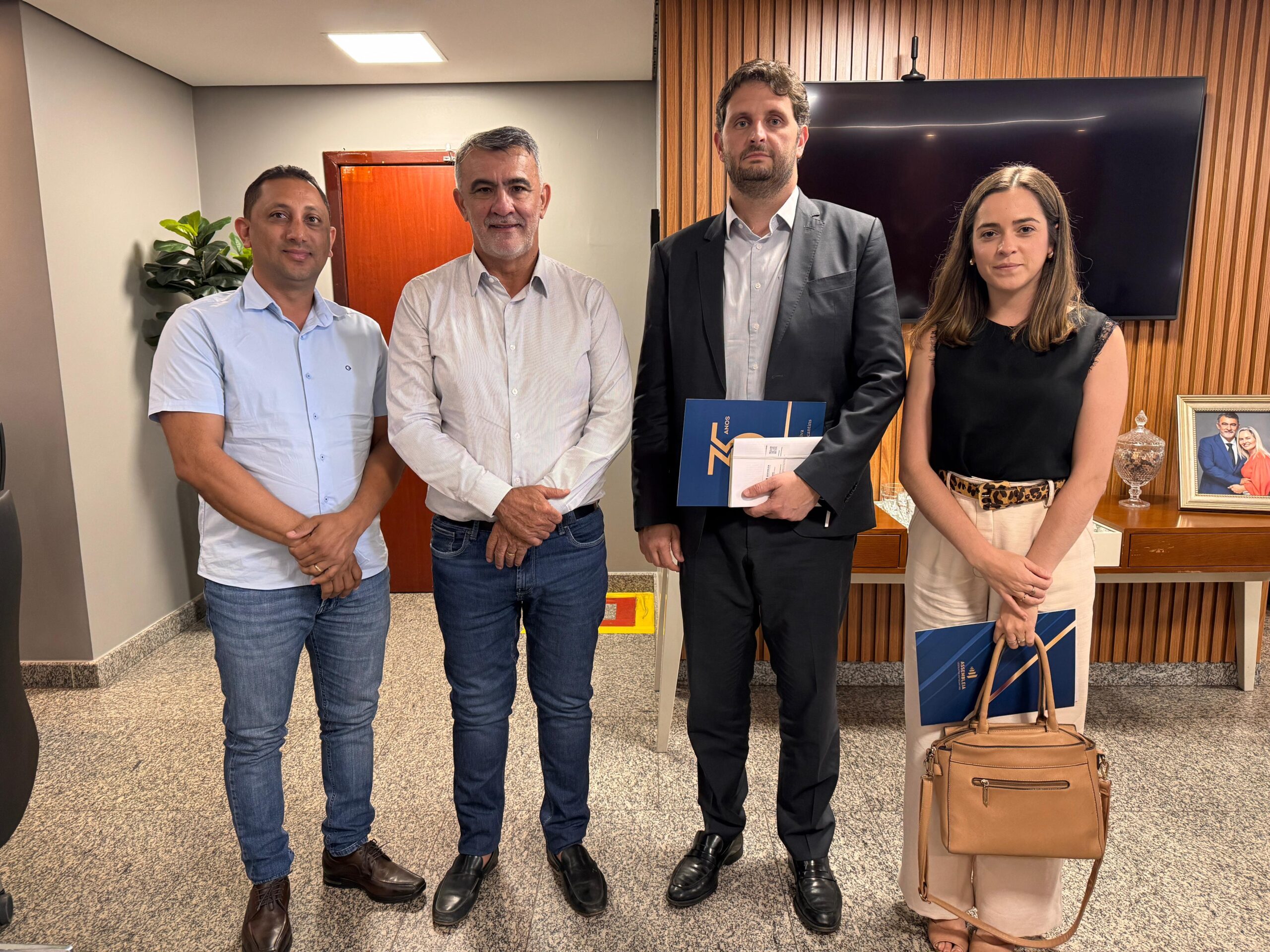 Reuniao com operadora vivo sinal de internet povoado vinte mil.jpeg