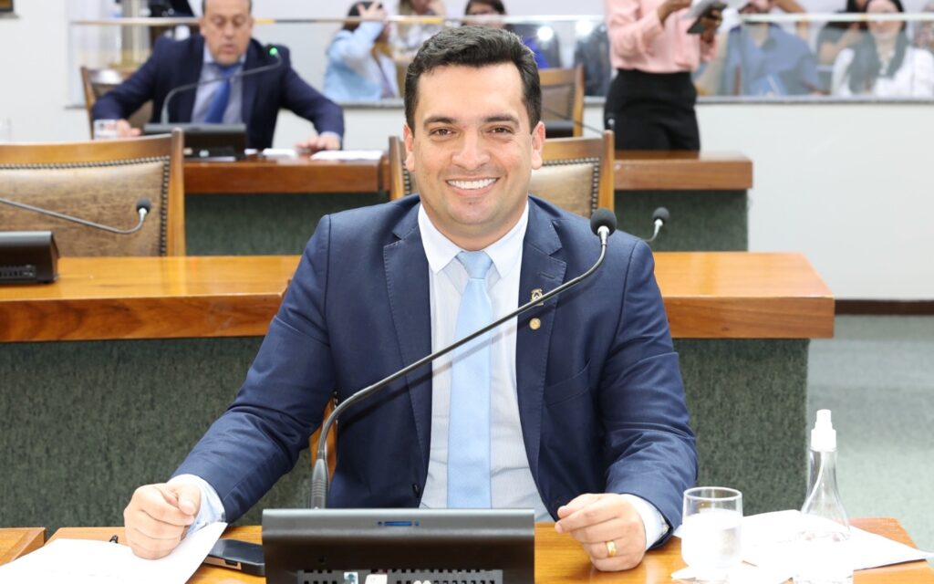 Deputado gutierres torquato foto isis oliveira.jpeg