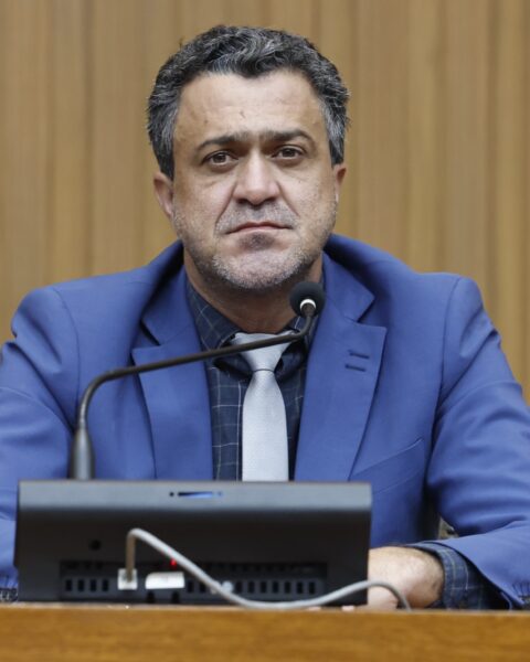 Deputado luciano solicita com urgencia a conclusao do centro cirurgico no hospital de guarai.jpeg