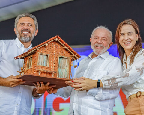 Pres lula entrga unidades mcmv fortaleza ce ricardostuckert pr 11.jpg