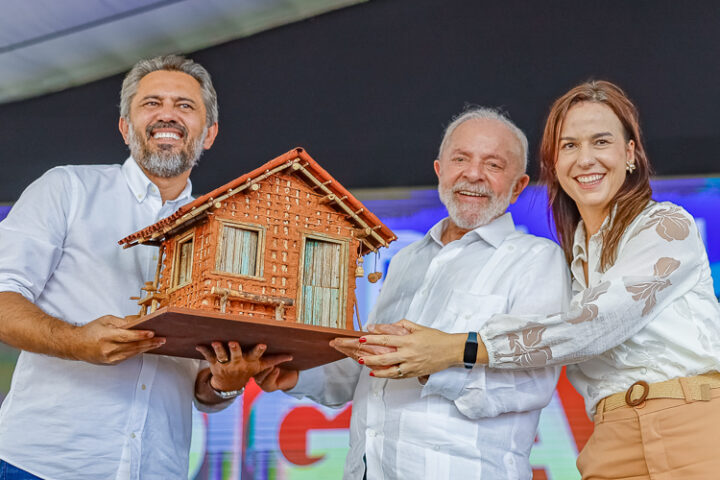 Pres lula entrga unidades mcmv fortaleza ce ricardostuckert pr 11.jpg