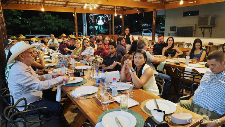 Durante confraternizacao foram apresentados nomes para diretoria do sindicato rural de august 2 746x420