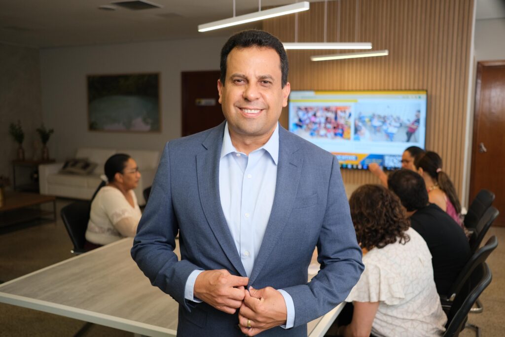 Fabio vaz inicia caminhada por palmeiropolis