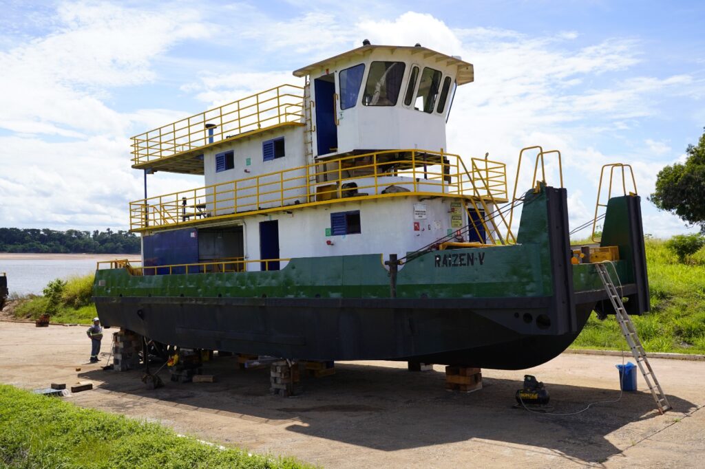 Barco praia norte